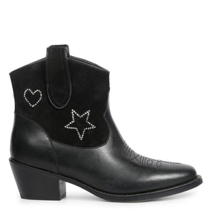 Elegant black leather boots with metallic silver stars, a trendy addition to your wardrobe