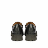 Saint Clara black leather moccasins: Timeless elegance for every step. Classic comfort in sleek black leather. Ideal for any occasion