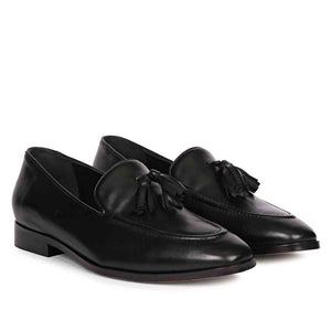 Saint Valentin Black Leather Tassel Moccasins