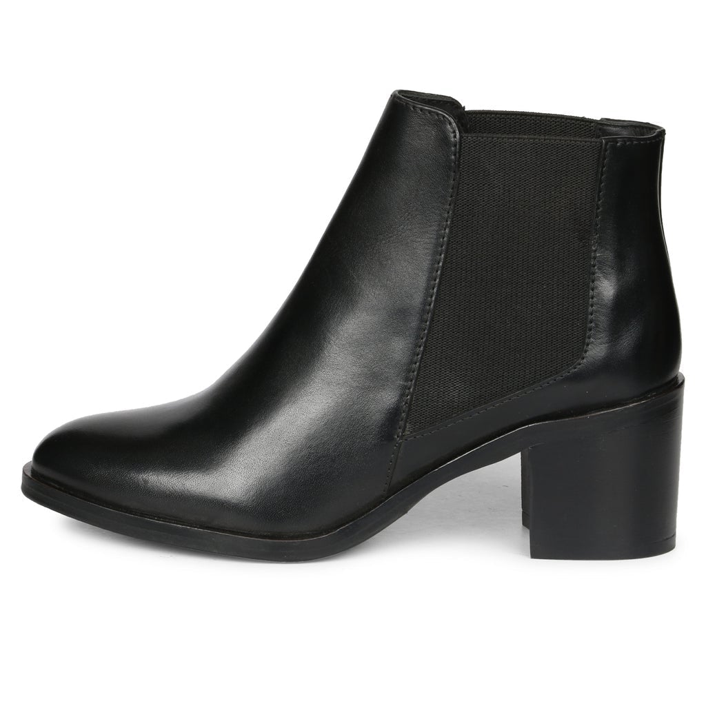 Saint Sandra Black Leather Ankle Boot