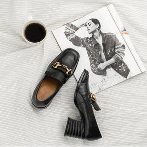 Saint Valentina Black Distressed Leather Handcrafted Shoes