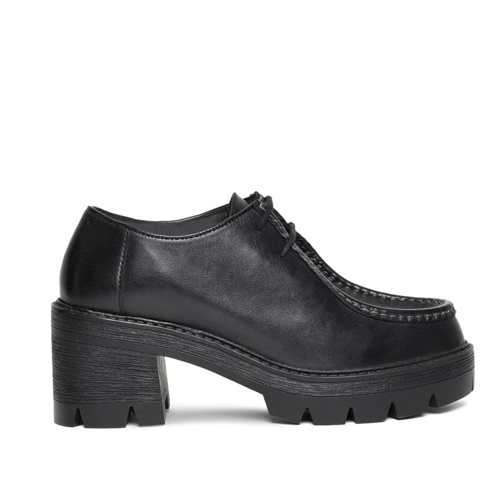 Saint Agatha Black Leather Moccasins